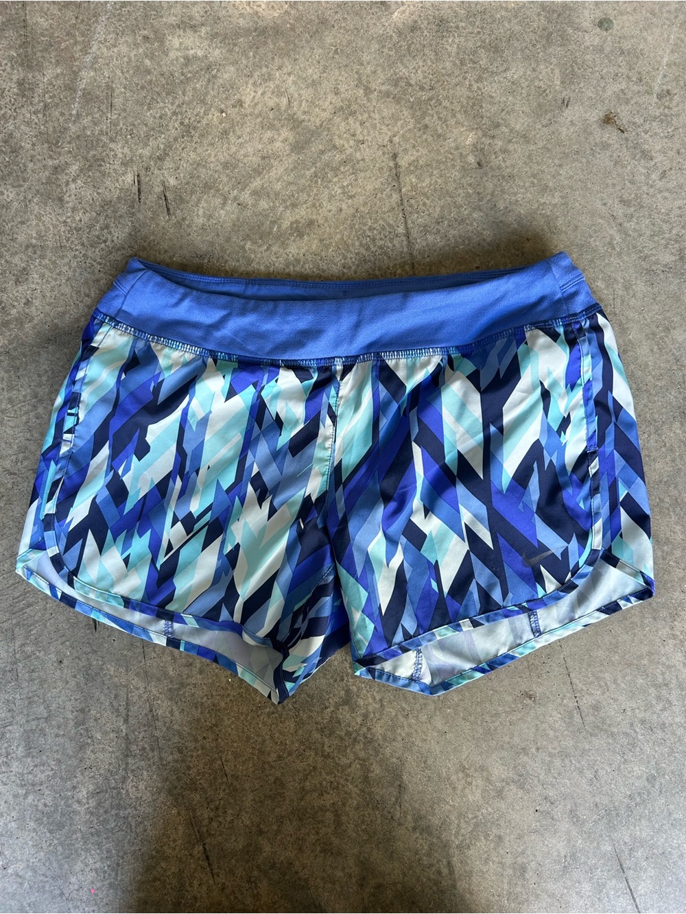Lot of 6 Women’s Athletic Shorts - Picture 7 of 16